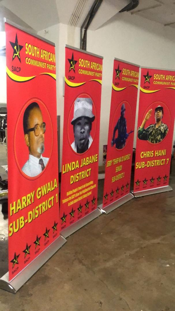 Deluxe Pull-up Banner 850mm view 2